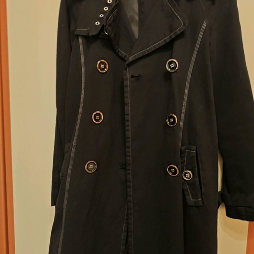 Women's black trench coat like new, size medium