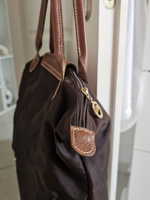 Longchamp handbag like new, brown