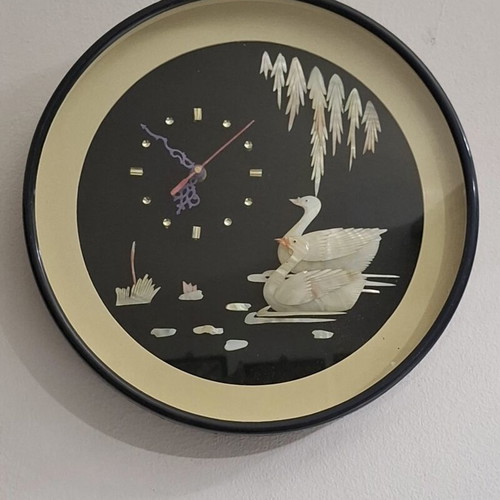 Chinese wall clock 30cm vintage, like new, mother of pearl design