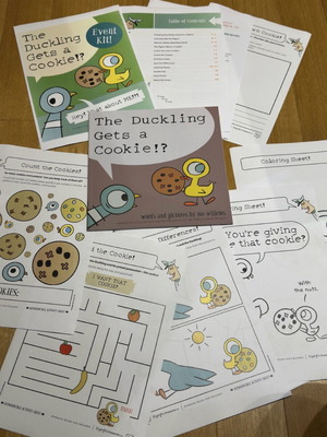 The Duckling Gets a Cookie!? book and activities new, English