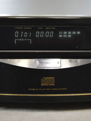 Pioneer PD-S501 CD player σαν καινούργιο με αναλογική έξοδο