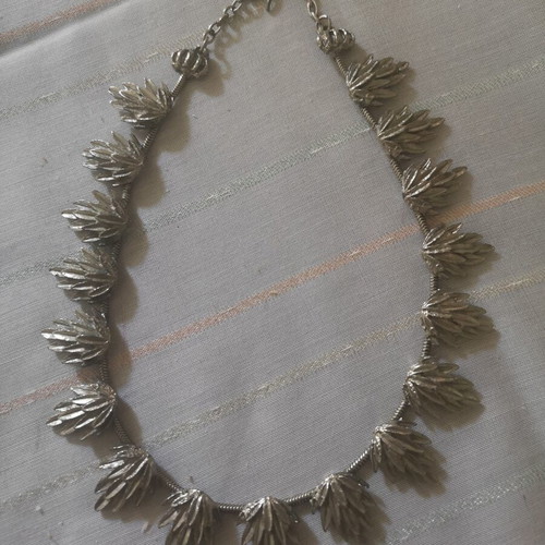 Crown Trifari Vintage 1950s Multi-Leaf Link Choker Necklace used, 93g