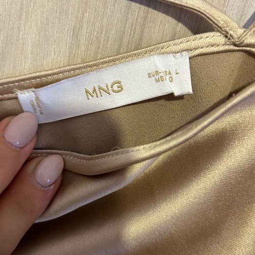 Beige satin top spaghetti strap Mango like new, size L