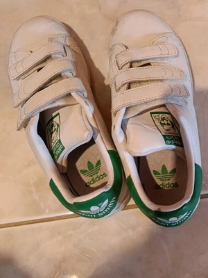 Stan Smith shoes like new