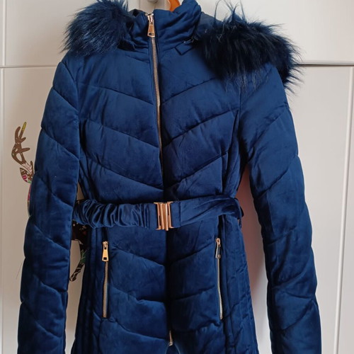 Velvet blue jacket size M like new