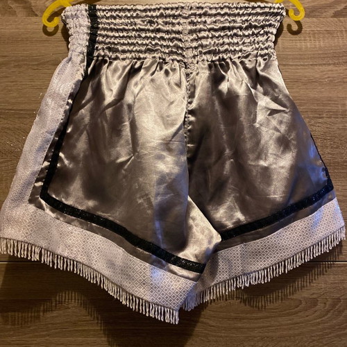 Twins Special Muay Thai and kick box shorts XL new
