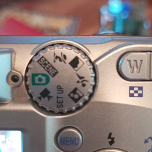 Nikon Coolpix 4100 camera like new