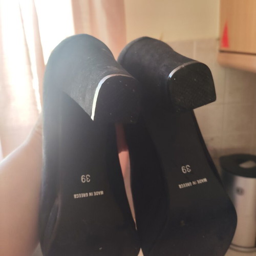 Mark Milan black pumps size 39 like new