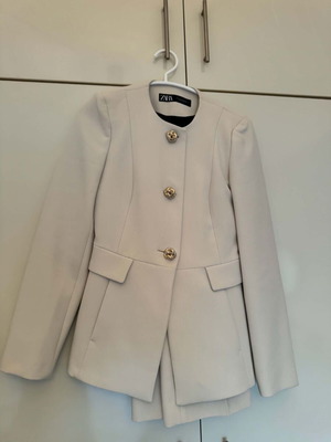 Zara suit beige, like new, jacket XS and pants S