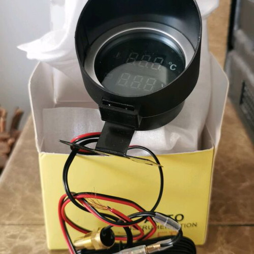 Voltmeter with temperature sensor new for car, boat, motorcycle