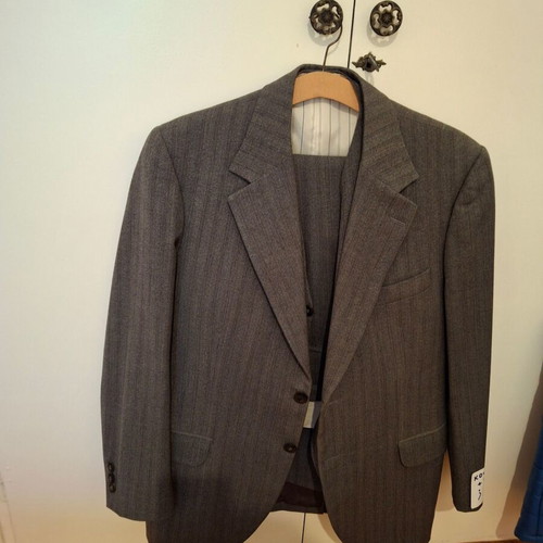 Wool suit gray Large 2000s like new with vest