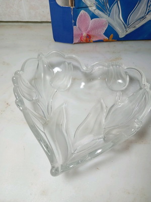 Mikasa Nadine Walther Glass crystal heart-shaped plate new