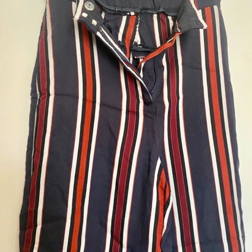 H&M fabric pants used, size XS, slightly tightened waist