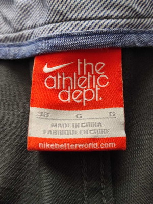Nike men's shorts size Large like new, gray