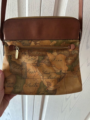 Τσάντα Alviero Martini 1a Classe τύπου crossbody μεταχειρισμένη, καφέ, με θήκη