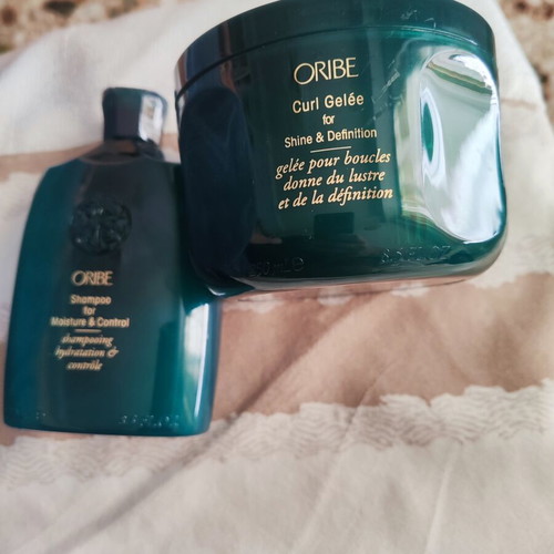 Oribe Curl Gelée and Shampoo used for shine and curl definition