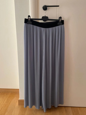Zara Blue Plissé Pants with Black Elastic Like New