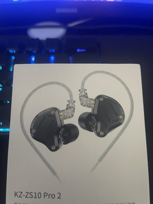 KZ ZS10 Pro 2 headphones with microphone