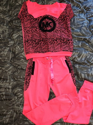Michael Kors women's sports set new, neon pink with logo