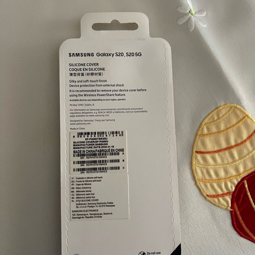 Samsung Galaxy S20 case genuine like new