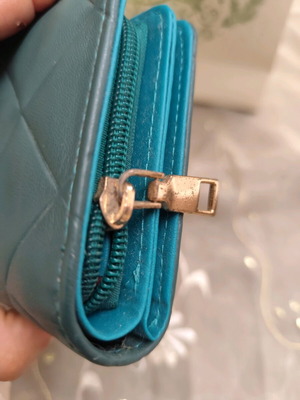 Fragola wallet new, green with signs of wear