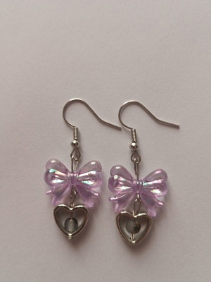 Earrings with purple bows and silver hearts new