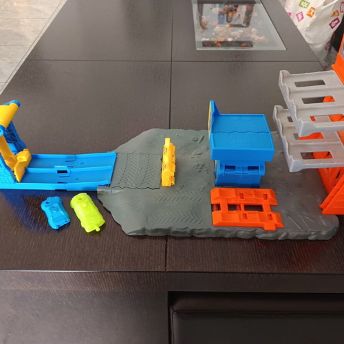 Hot Wheels Monster Truck Track like new with monster truck