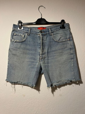 Edwin men jeans shorts used, size 34, blue