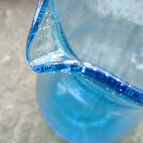 Splash jug by Maxwell and Williams new, size 13x26cm