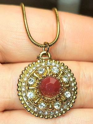 Scarlet Ruby necklace gold plated new vintage statement