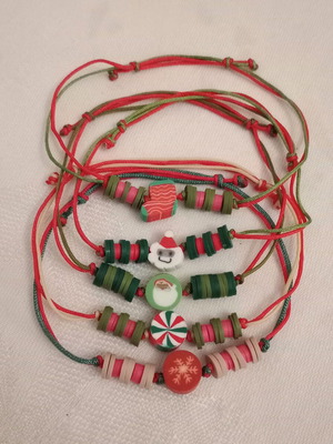 Bracelets charms new, set of 5 colorful pieces