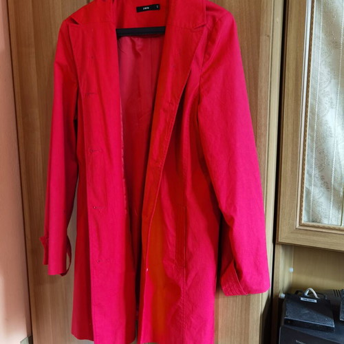 Women's stylish red coat Zero used, size XL 42