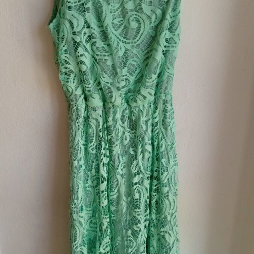 Green dress with lace and shoulder cords new by Hype
