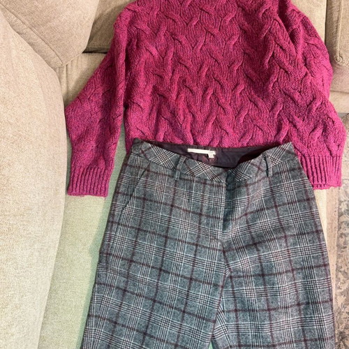 Winter Chic Set Magenta knitted sweater and wool plaid pants Zini like new