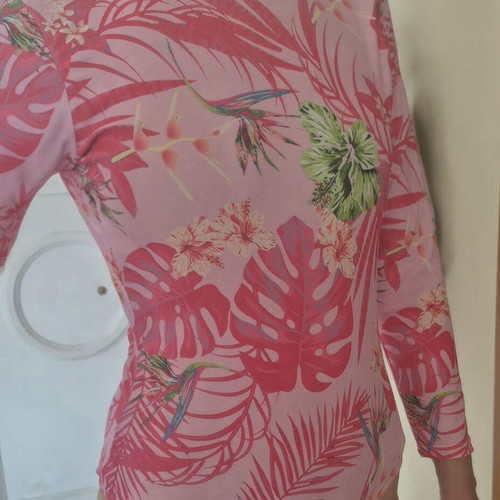 One-piece swimsuit like new, colorful