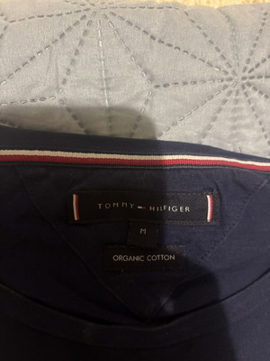 Tommy Hilfiger T-shirt dark blue size Medium like new