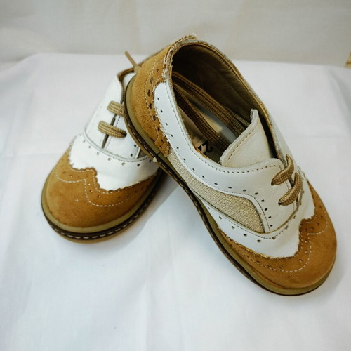 First Steps children's Oxford shoe, white and tan, leather and suede, size 22