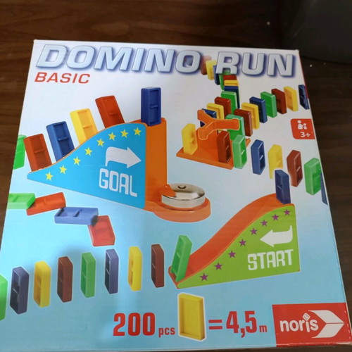 Domino Run like new