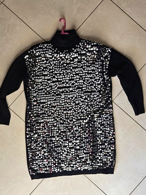 Knitted dress with sequins and turtleneck one size