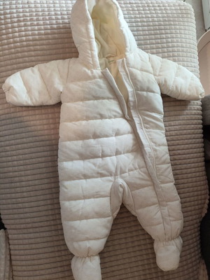 United Colors of Benetton baby jumpsuit new, size 68