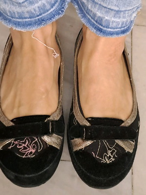 Xti black suede ballerina flats used, size 39