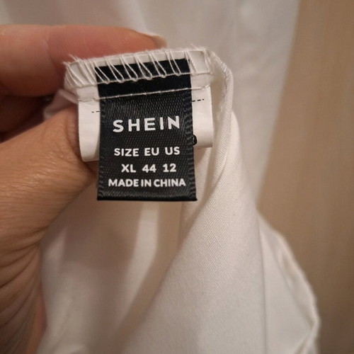 Shein white dress XL with pockets, lightweight, like new
