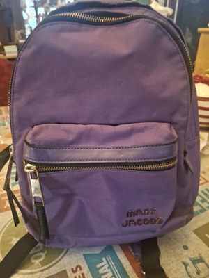 Pak Pak Marc Jacobs purple backpack like new
