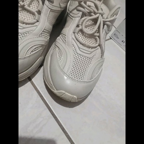 Calvin Klein women's sneakers size 41 new, beige