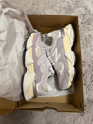 New Balance 9060 athletic shoes new, purple, size 37