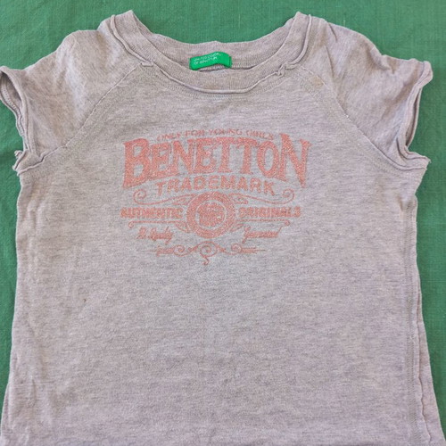 Benetton T-shirt for girl 12-24 months like new