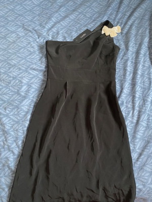 Lussile black one-shoulder dress with bow and back zipper, new