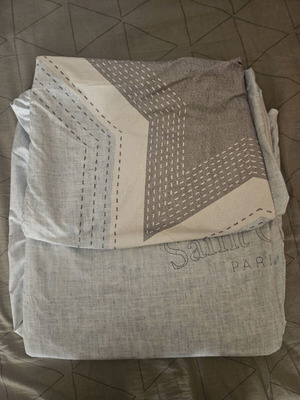 Single duvet cover like new