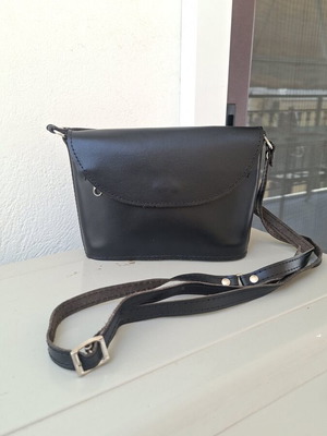 Leather crossbody bag black used, handmade, 20x14 cm