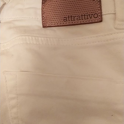 Attrattivo White Jeans with Knee Rips XS Like New